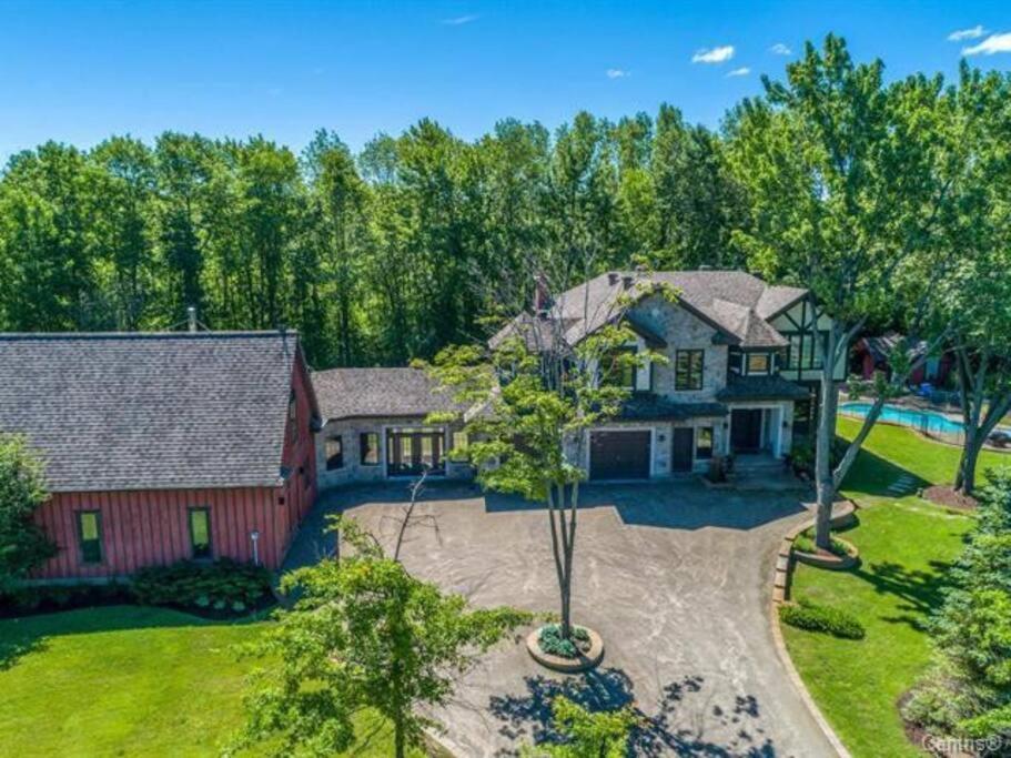 Lulu'S Chalet Villa Montreal Exterior photo